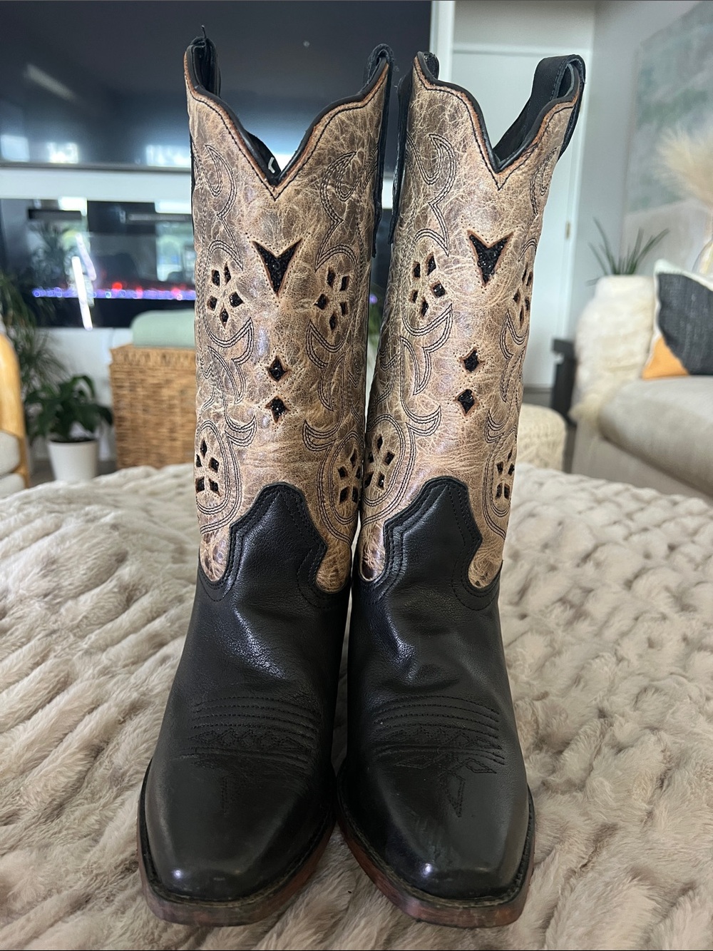 Laredo Classic Two-Tone Western Cowboy Boots - Black and Tan